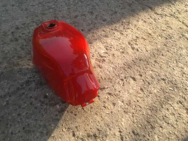 Réservoir aprilia 125 af1 sinthésy réplica 1989 - Équipements Moto - Dampleux (02600)