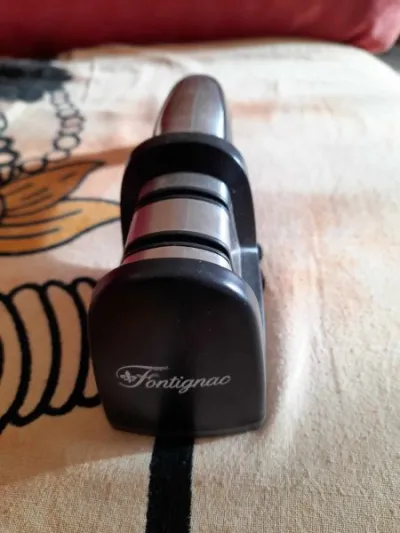 Aiguiseur de couteaux deux phases fontignac - Collection - Saint-Satur (18300)