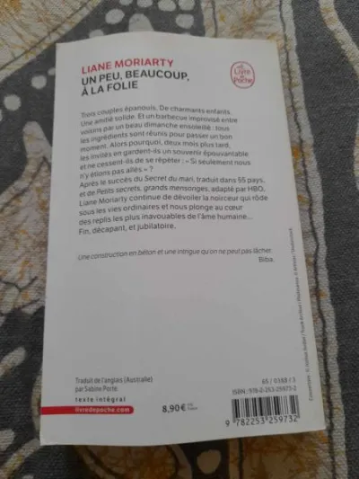 Un peu , beaucoup , a la folie - liane moriarty - photo 2