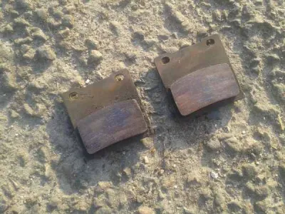 Plaquettes de freins arriére suzuki 750 gsxf 1996 - photo 4