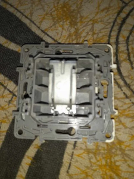 Prise antenne tv legrand 664751 - Bricolage - Saint-Satur (18300)