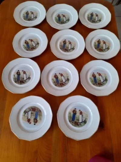 Lot 11 assiettes à desserts ,fromage pf france - Collection - Saint-Satur (18300)