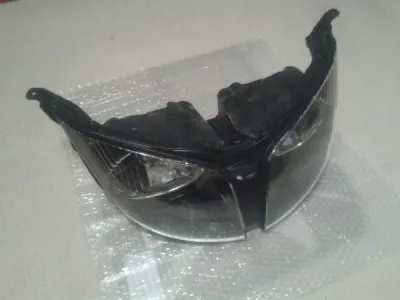 Phare yamaha 1300 fjr 2007 - photo 2