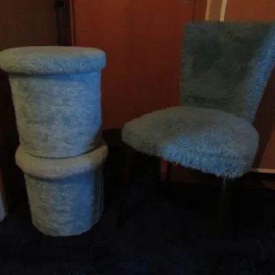 Chaise et poufs en fourrure, vintages - photo 4