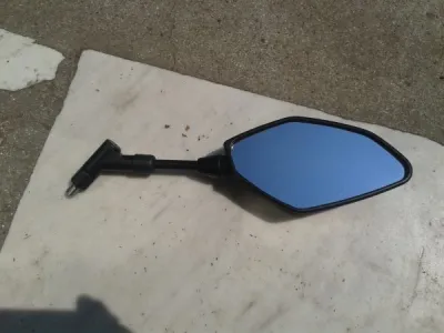 Rétroviseur droit yamaha 900 mt09 2018 - Équipements Moto - Nancy (54000)