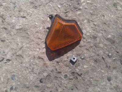 Clignotant avant droit kawasaki 1000 gtr 1994 - Équipements Moto - Dampleux (02600)