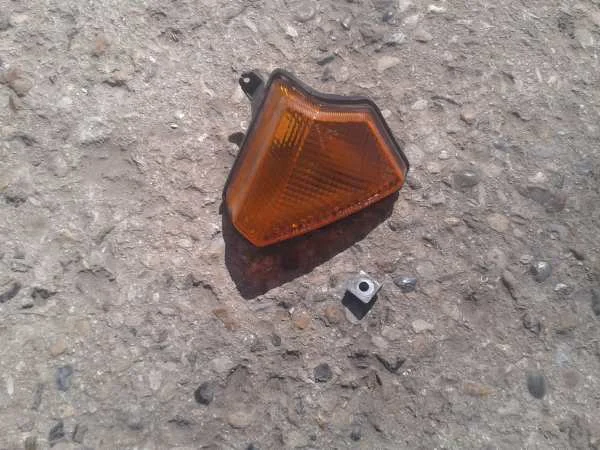 Clignotant avant droit kawasaki 1000 gtr 1994 - Équipements Moto - Dampleux (02600)