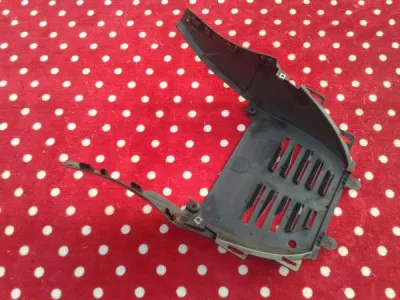 Grille de sabot scooter suzuki 125 sixteen 2014 - Équipements Moto - Compiègne (60200)