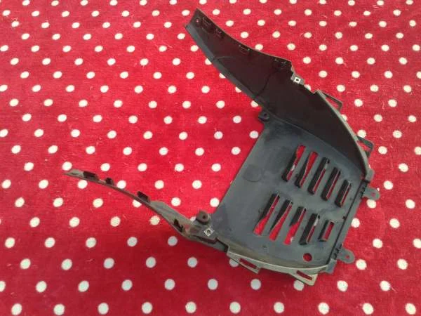 Grille de sabot scooter suzuki 125 sixteen 2014 - Équipements Moto - Compiègne (60200)