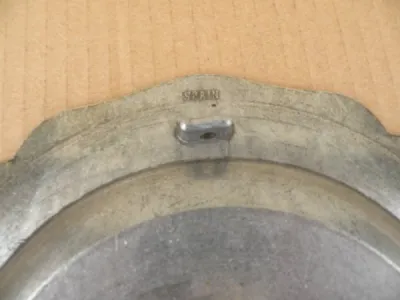 Assiette plate étain 22 cms fleur de lys - photo 4