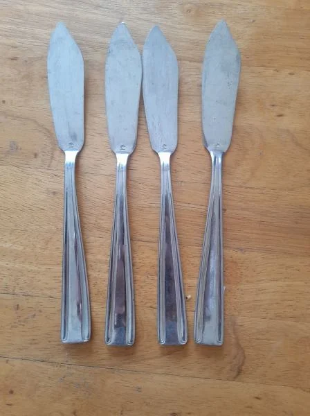 Lot 4 couteaux à poisson - Collection - Saint-Satur (18300)