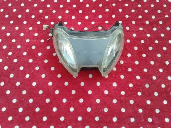 Phare yamaha 125 majesty 2002 - Équipements Moto - Compiègne (60200)