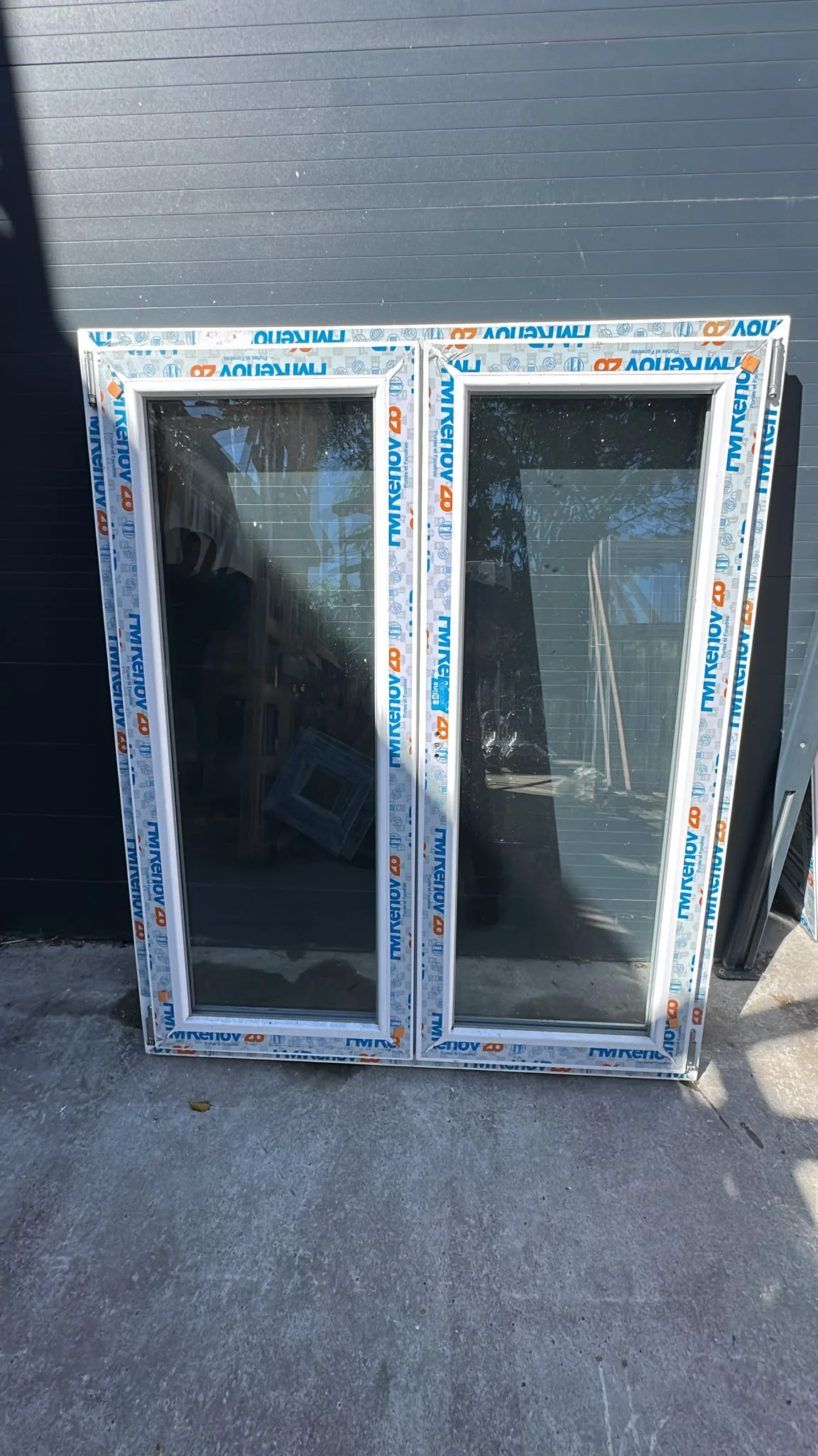 Fenêtre pvc blanc deux vantaux Haut 1450/ Larg 120 - Bricolage - Montanay (69250)