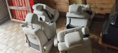 Sieges individuels 1+1 mercedes class v 300 447 - Voitures - Molenbeek-Saint-Jean (1080)