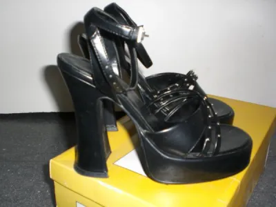 Chaussure t.42 ou sandale t.37 chausson t.36/37 - photo 3