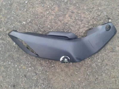 Cache latéral droit yamaha 700 mt07 2020 - photo 4