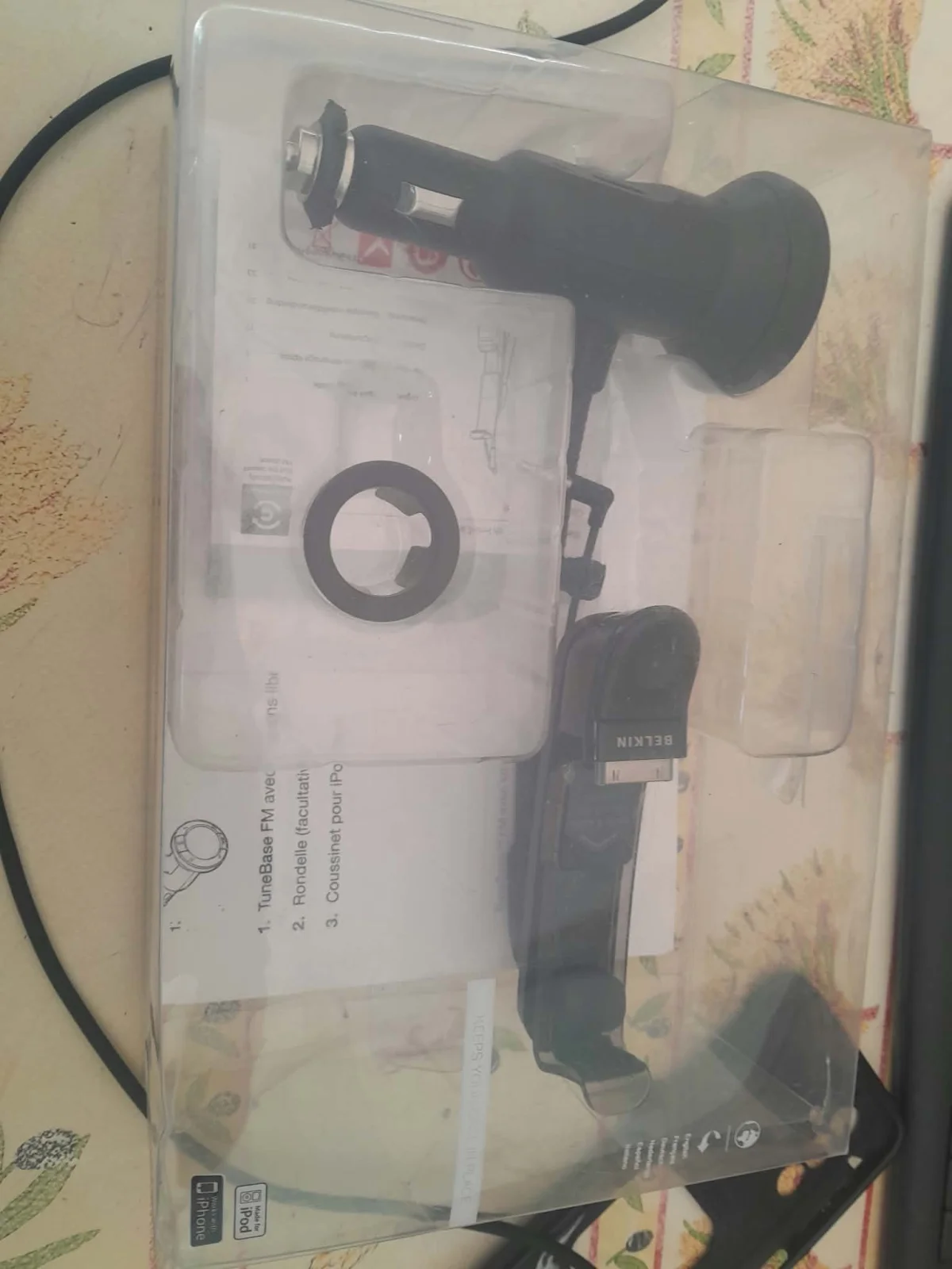 Belkin Tunebase FM ipod IPHONE - Téléphonie - Saint-Satur (18300)