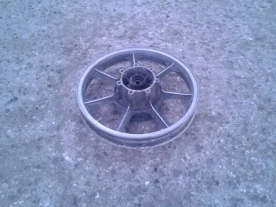 Roue arriére kawasaki 550 gpz 1983 - photo 3