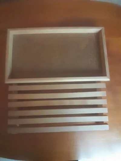 Planche à découper a pain avec réservoir de miette - photo 3