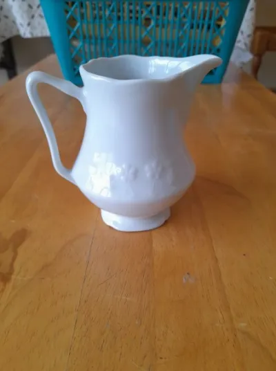 Pot à lait en céramique - Collection - Saint-Satur (18300)