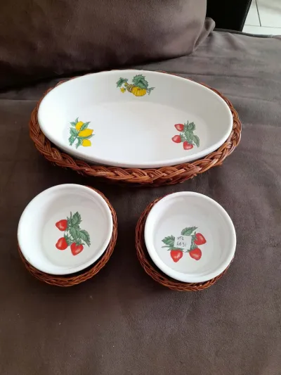 Yves Rocher-Ensemble 3 Plats en Céramique Blanche - Arts de la Table - Saint-Satur (18300)