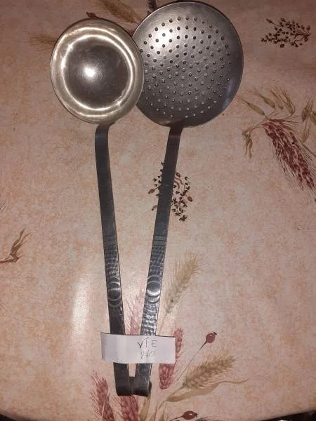 Ensemble 2 ustensiles de cuisine - Collection - Saint-Satur (18300)