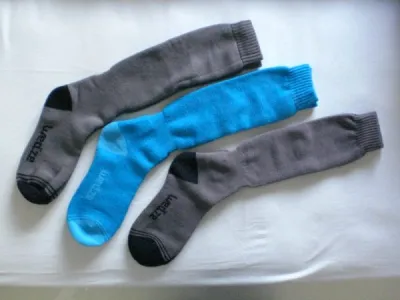 Lot de 3 paires de grande chaussette t.39/42 neuf - Vêtements Femme - Sochaux (25600)