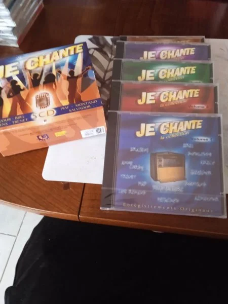 Cd "coffret 5 cd "je chante" " - CD, DVD & Vinyles - Saint-Satur (18300)