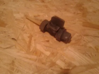 Robinet d éssence honda 600 xlm 1986 - Équipements Moto - Marignane (13700)