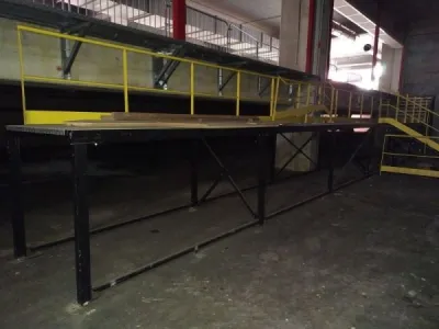 Plateforme et escaliers métalliques - Bricolage - Montpellier (34000)