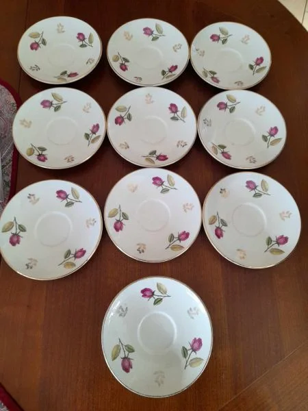 Lot 10 soucoupes porcelaine de gien - Collection - Saint-Satur (18300)