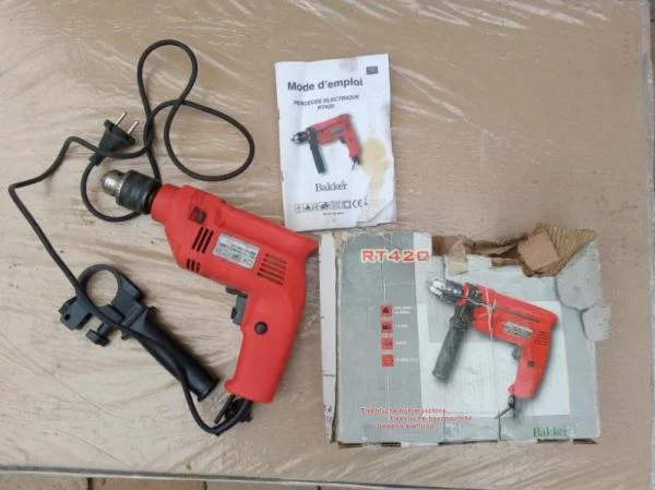 Perceuse électrique. - Bricolage - Houdain (62150)