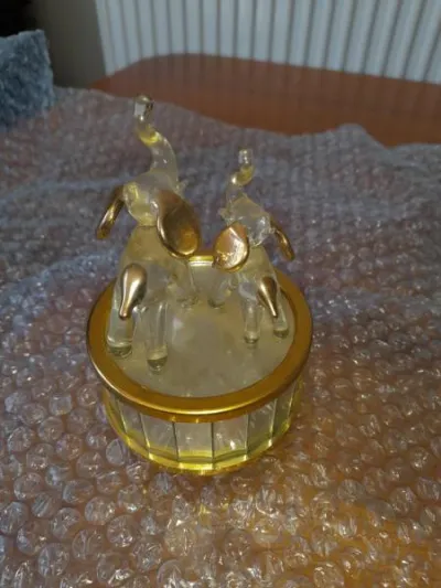 Boite à musique en verre avec éléphants - photo 2