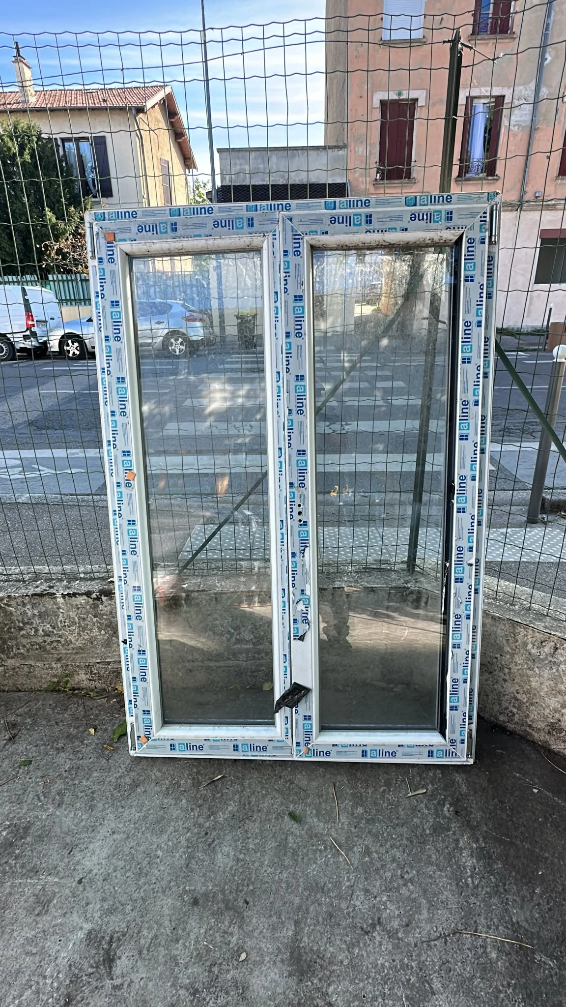 Fenêtre PVC blanc 2 vantaux Haut 1580/ Larg 1060 - Bricolage - Genay (69730)