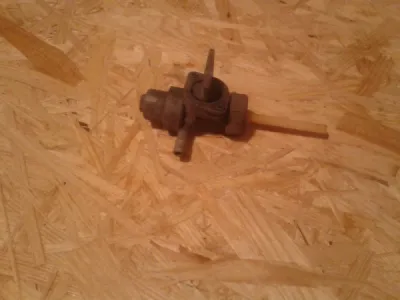 Robinet d éssence honda 600 xlm 1986 - photo 2