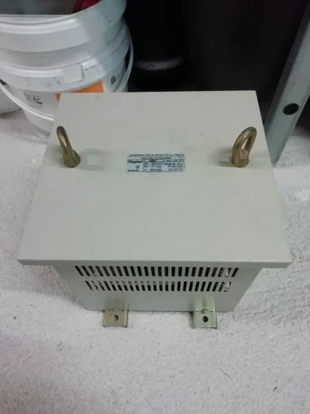 Transformateur isolation circuits legrand 1600 va - Bricolage - Montpellier (34000)