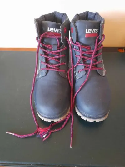 Paire de bottines levi's news forrest - Chaussures - Saint-Satur (18300)