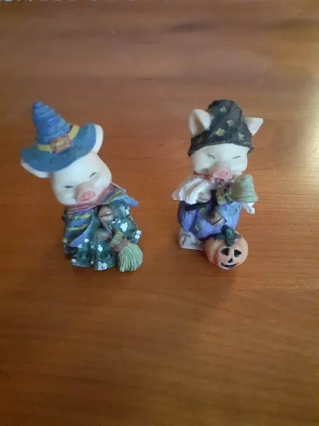 Lot 2 petites figurines cochon en céramique - Décoration - Saint-Satur (18300)