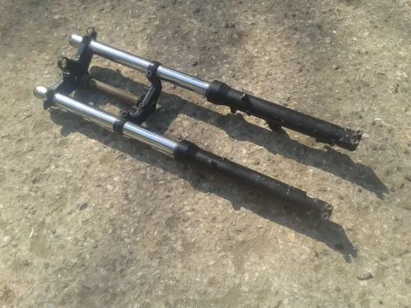 Fourche honda 1000 cbr 1987 - Équipements Moto - Dampleux (02600)