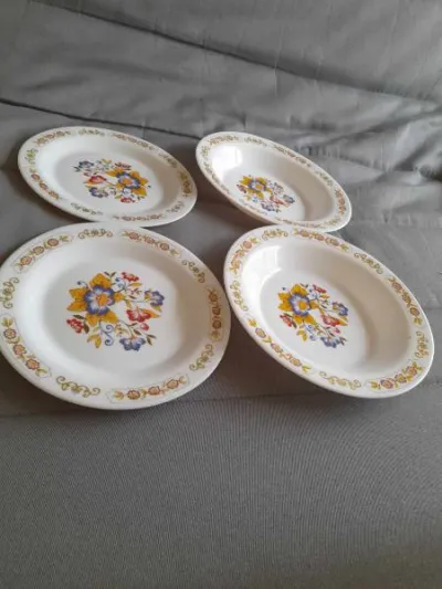 Lot 4 assiettes arcopal - photo 3