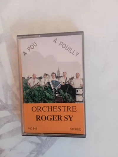 Cassette audio " orchestre roger sy " a - CD, DVD & Vinyles - Saint-Satur (18300)