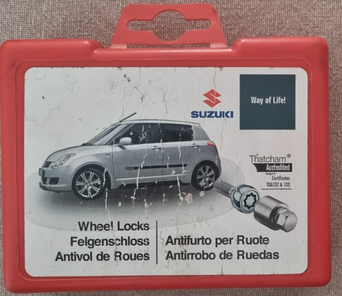 JEU ECROUS ANTIVOL SUZUKI - Équipements Auto - Angaïs (64510)