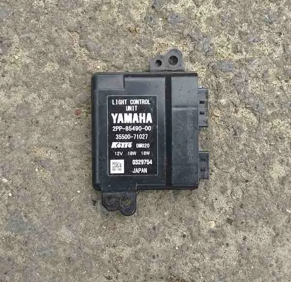 Head light 2pp yamaha 530 tmax 2024 - Équipements Moto - Verberie (60410)