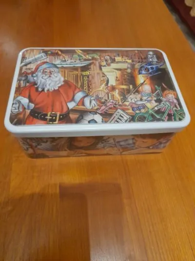 Boite métal publicitaire vide - Collection - Saint-Satur (18300)