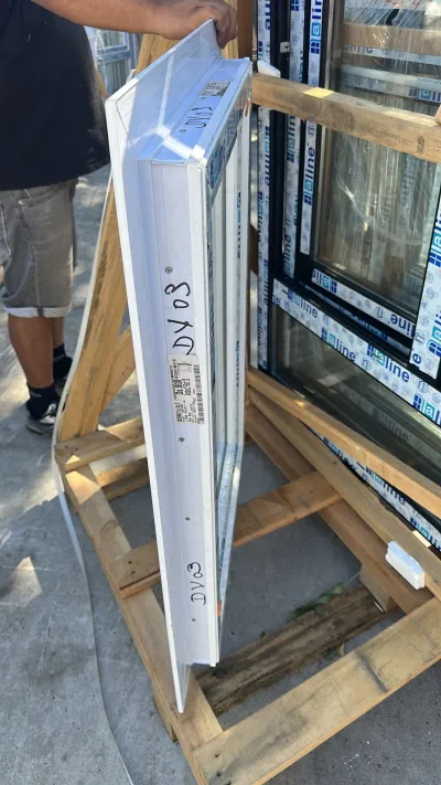 Fenêtre pvc blanc un vantail Haut 900/ Larg 600 - photo 2