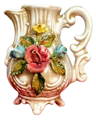 Barbotine pichet floral vintage en porcelaine - Décoration