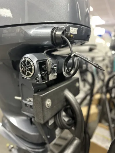 Moteur hors-bord Yamaha F200XD 2025 - photo 3