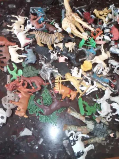 Lot animaux,soldats et accessoires - photo 3