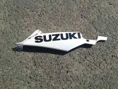 Demi sabot gauche suzuki 600 gsxr k7 2007 - photo 4