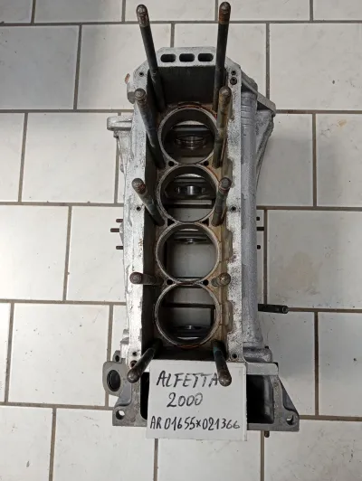 Bloc moteur Alfa Romeo Alfetta 2000 - Équipements Auto